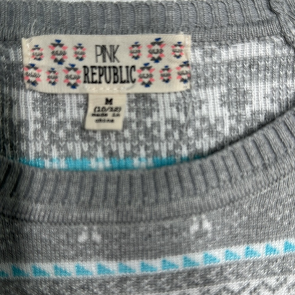 ❤️3/$30 Pink Republic Gray Fair Isle Sweater Dress - Picture 4 of 5